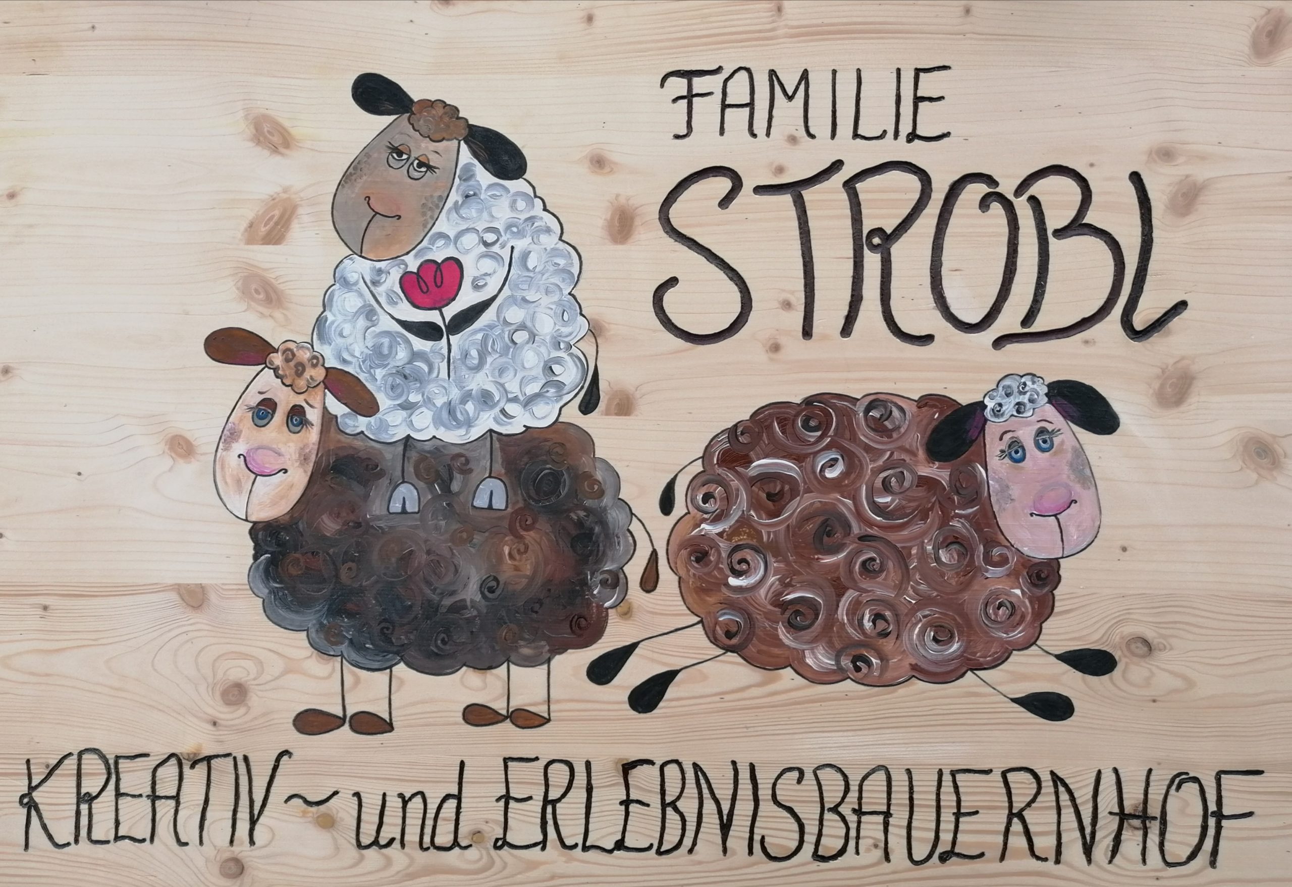 Bunter Herbst am Hof – mit offener Stalltür